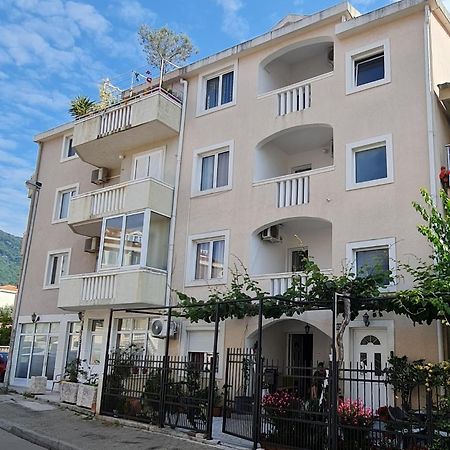 Hibiscus Guest House Budva Luaran gambar